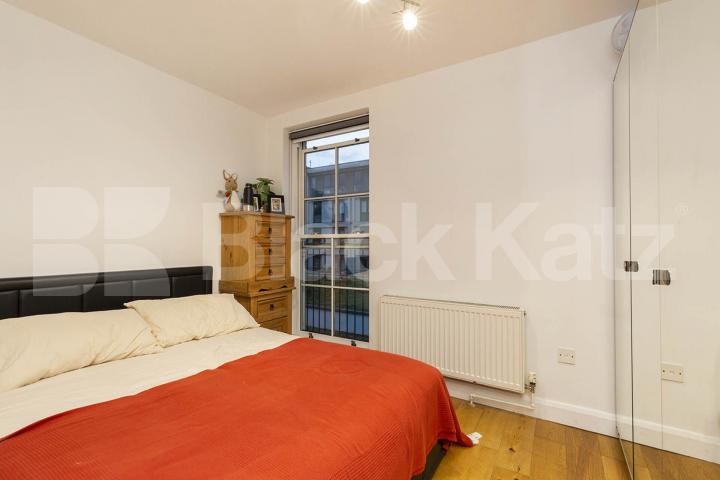 Located in a prime area close to the vibrant upper street with tons of amenaties Paget Street, Angel